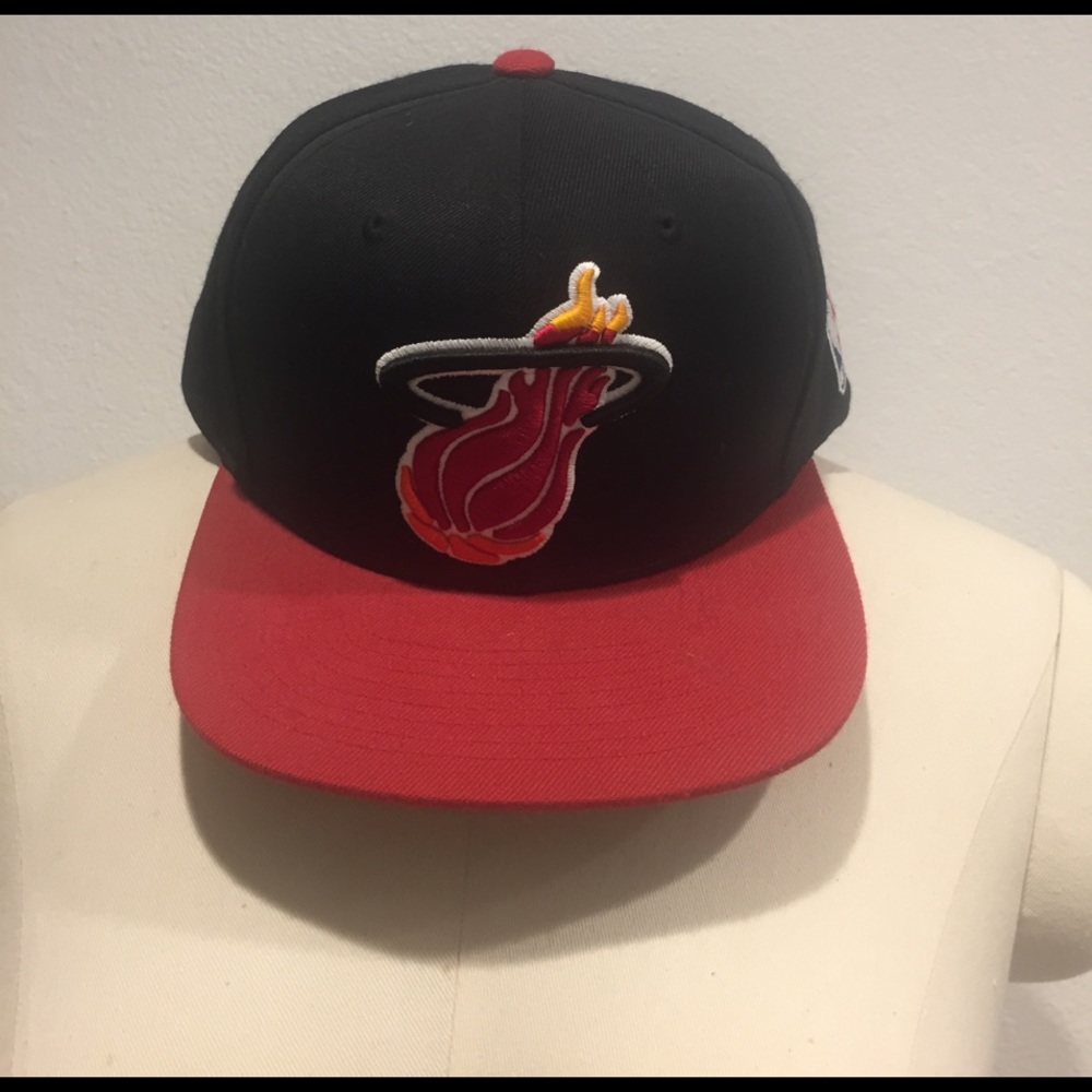 Mitchell & Ness Miami Heat Hat
