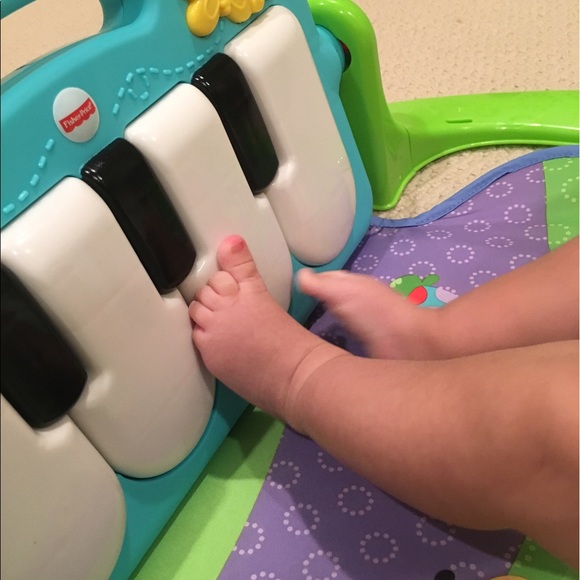 Meet your Posher, Camila - Picture 1 of 1