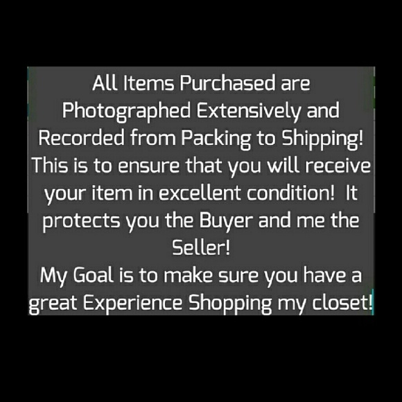 Attention closet shoppers - Picture 1 of 1