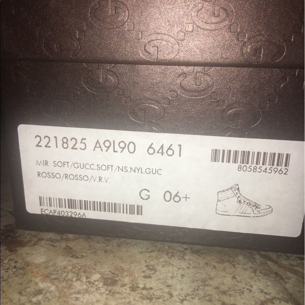 Gucci tennis shoes