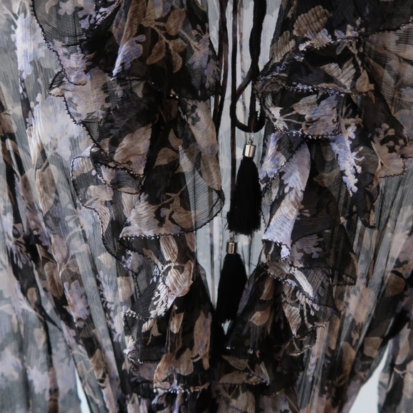 🔥2 day sale🔥Zimmermann stranded ruffle playsuit - Picture 7 of 8