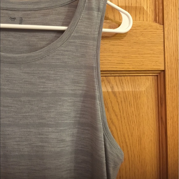 Women's Gap subtle stripe tank - Picture 3 of 5