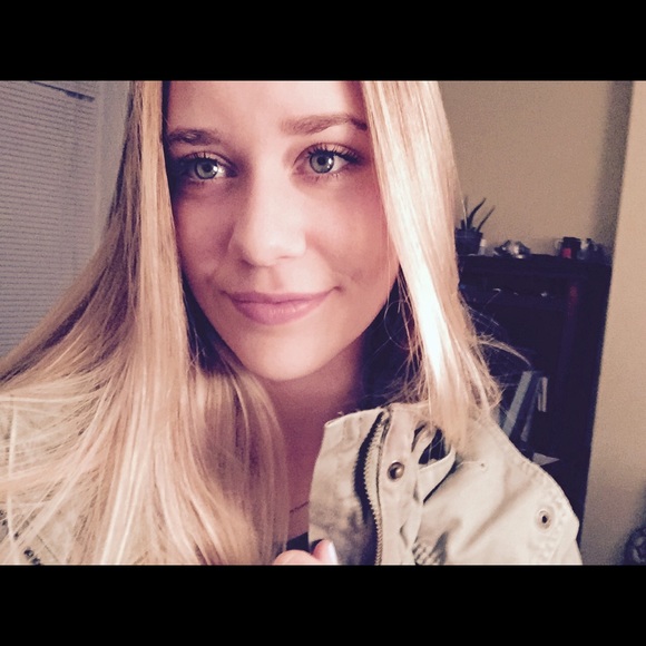 Meet your Posher, Shelby - Picture 1 of 1