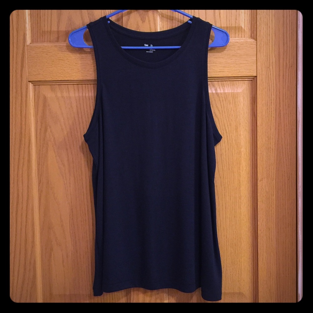 Women's Gap tank