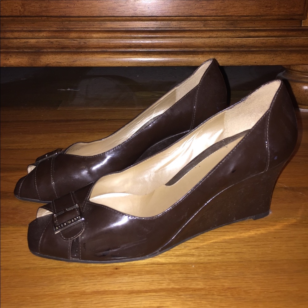 Alex Marie Brown Wedge Peep Toe - Picture 2 of 2
