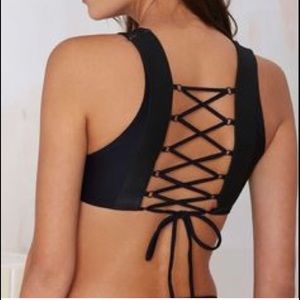 NWOT Mandalynn Lace Up Bikini Top
