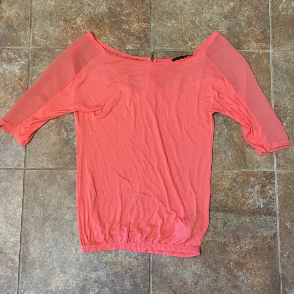 *MOVING SALE*BUY NOW* Peach 3/4 Sleeve Top