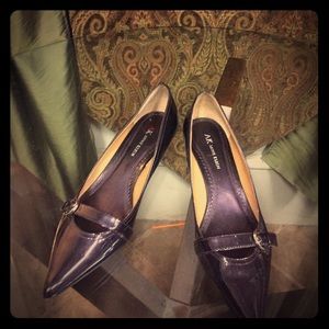 AK ANNE KLEIN plum patent leather pumps US 9 EU40