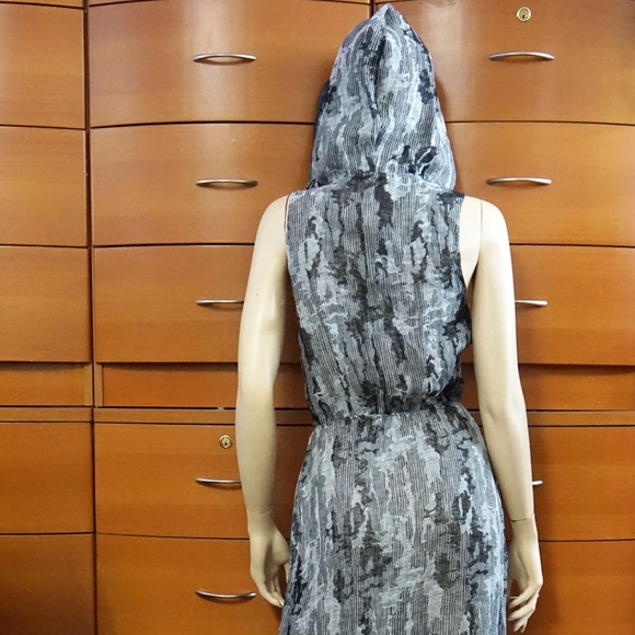 Linen Gauze Summer Maxi Dress With Hood - Made In Europe Party Dress - Picture 5 of 8