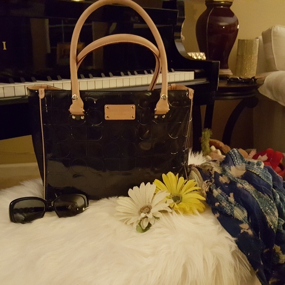 SOLD! 💙KATE SPADE NAVY PATENT TOTE💙 - Picture 3 of 5
