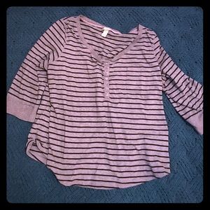 Mossimo 3/4 sleeve t-shirt size 3