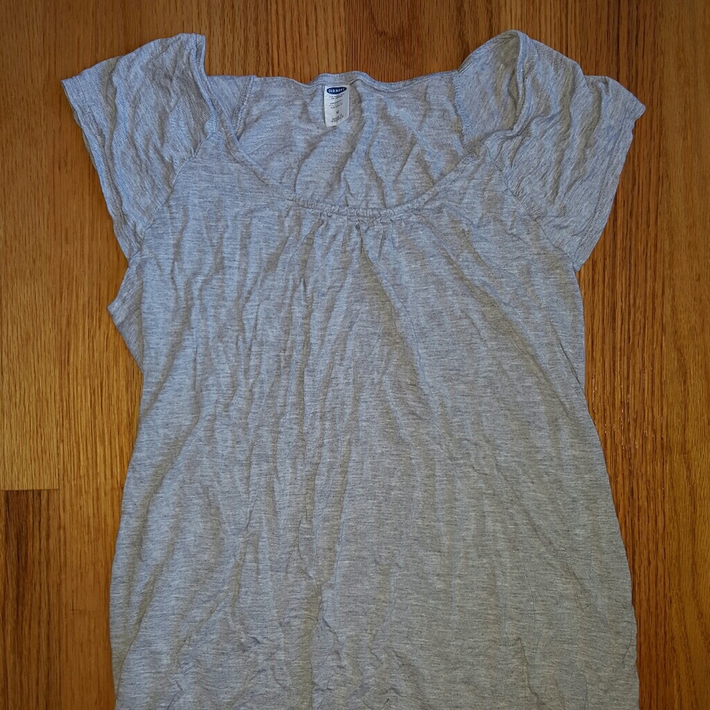 Old navy maternity tee