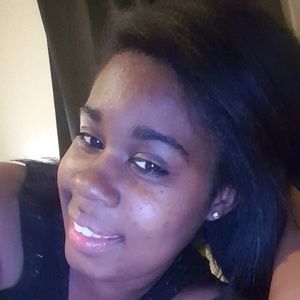 Meet your Posher, Salyndreia