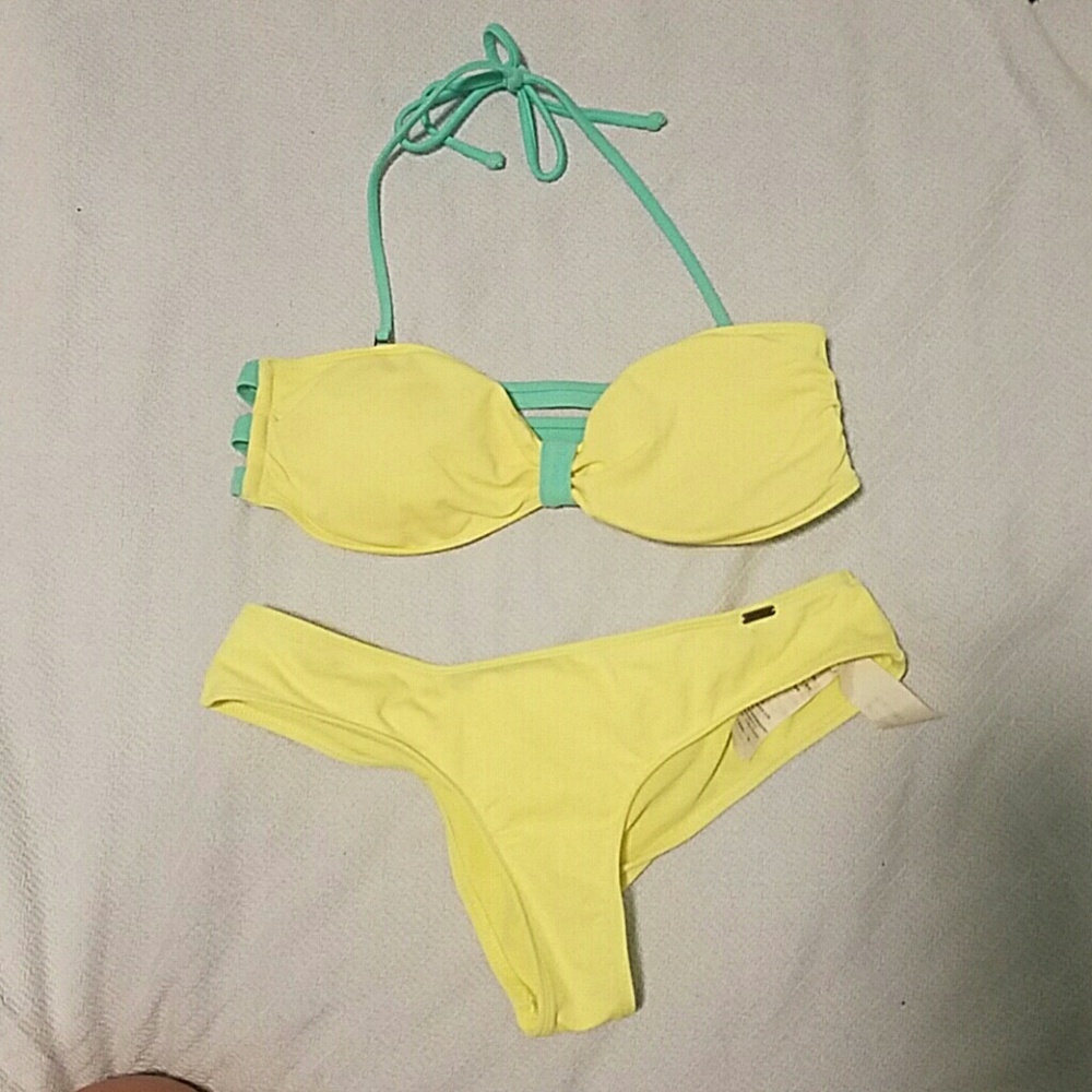 Contrasting Bright Bikini Set
