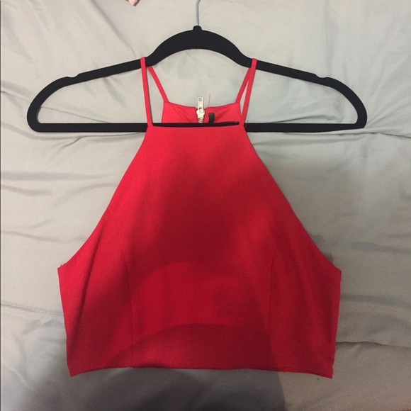Red Crop Too - Picture 1 of 2