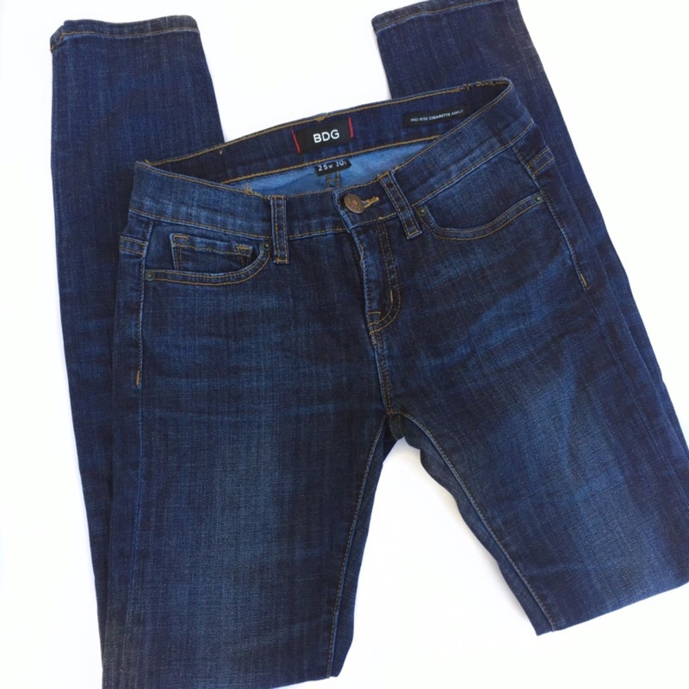 BDG Mid Rise Cigarette Jeans