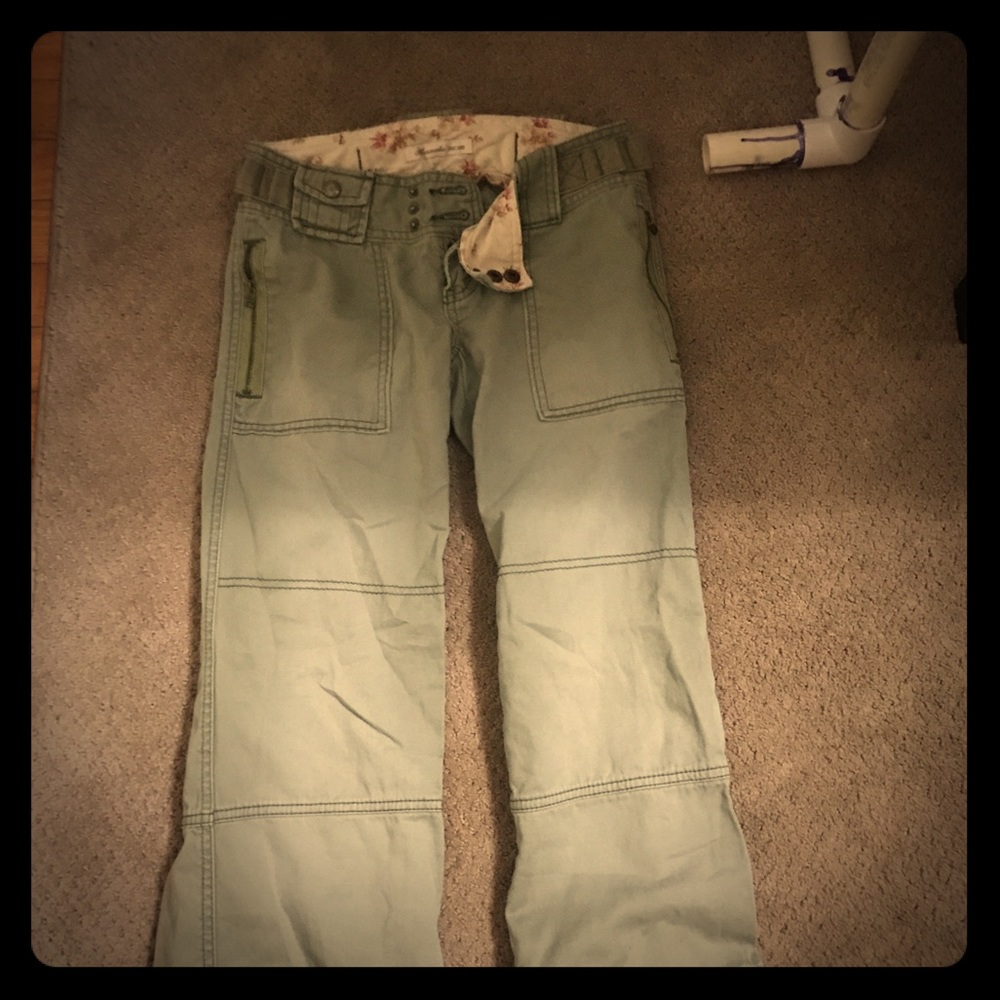 Abercrombie & Fitch Army Colored Cargo Pants.