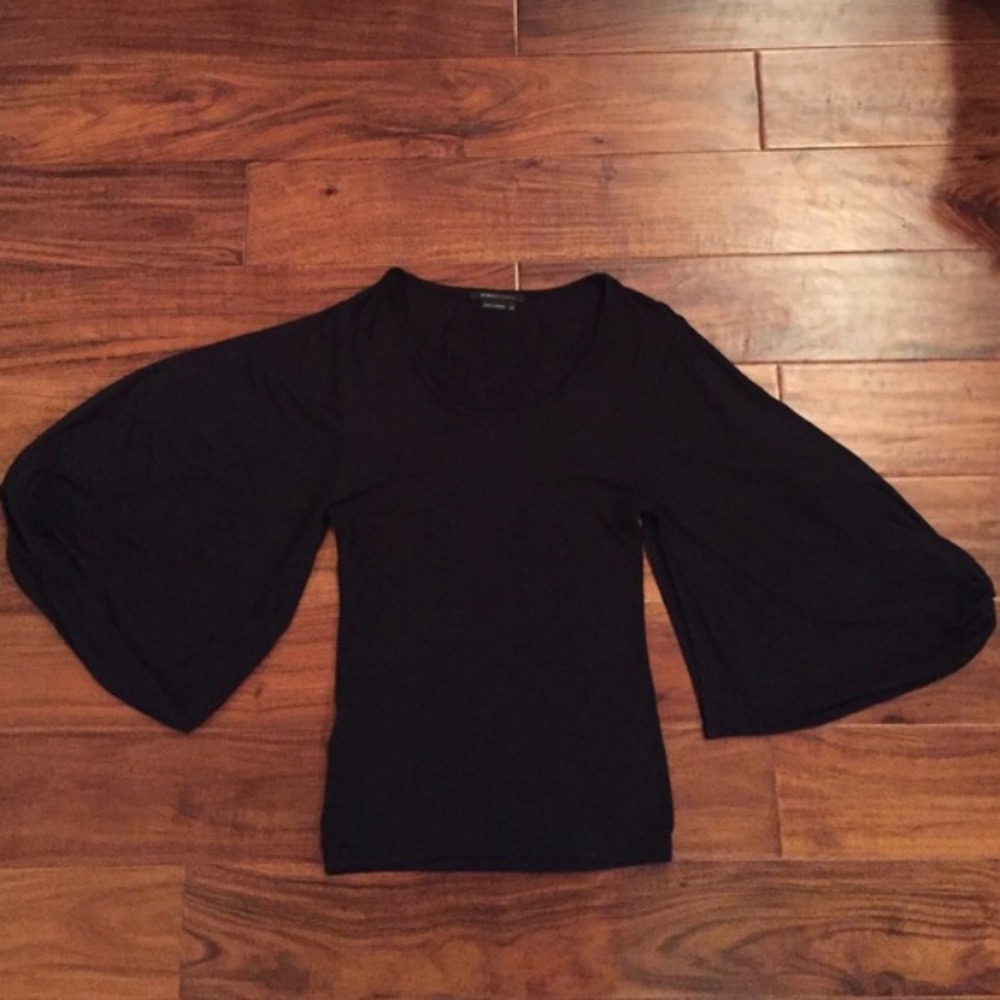 BCBG black winged arm shirt
