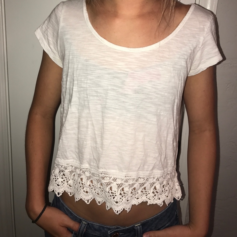 American Rag White Crop Tee SZ medium