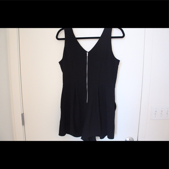 Black romper! - Picture 2 of 3