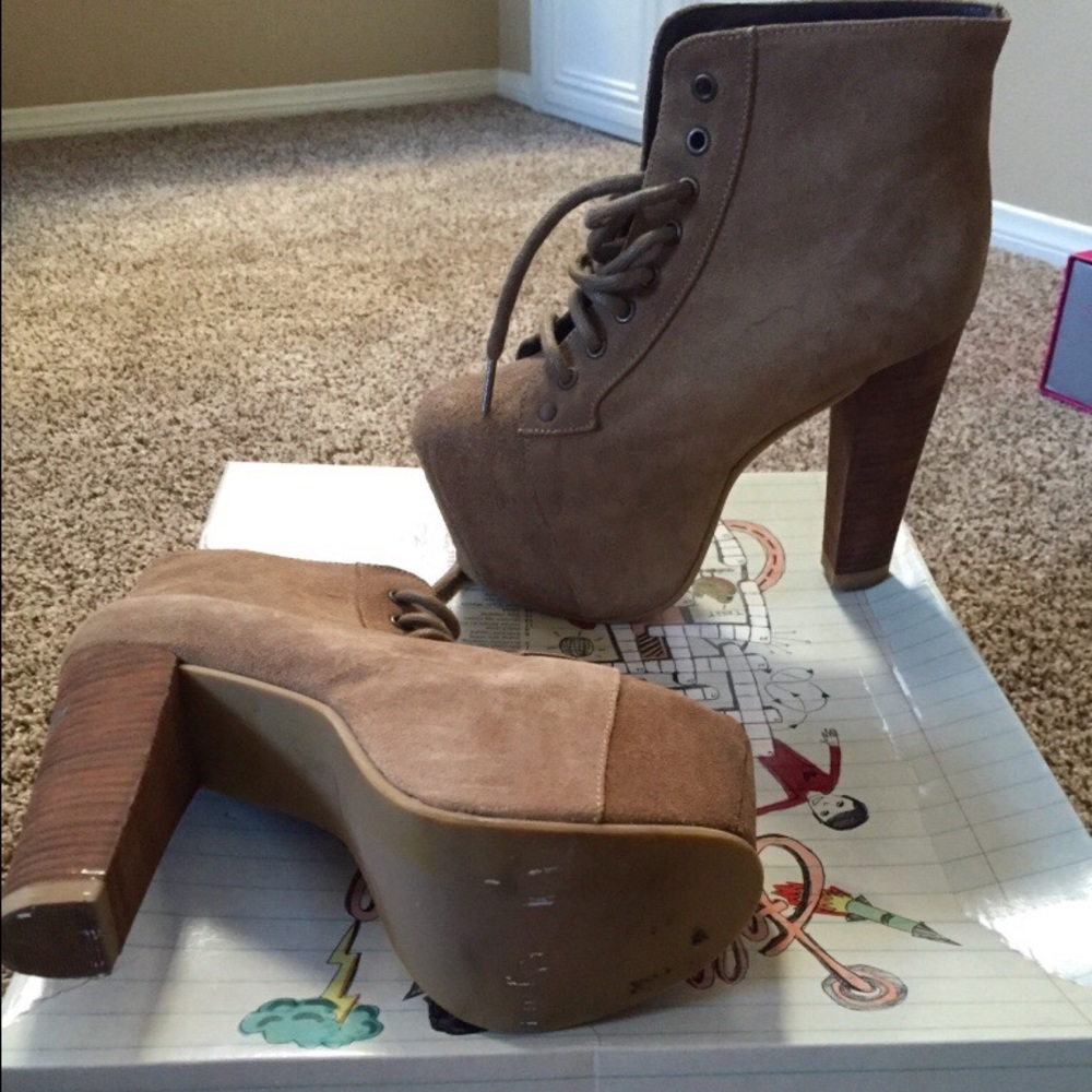 Lita's España suede