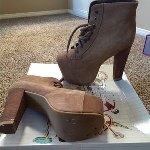 Lita's España suede