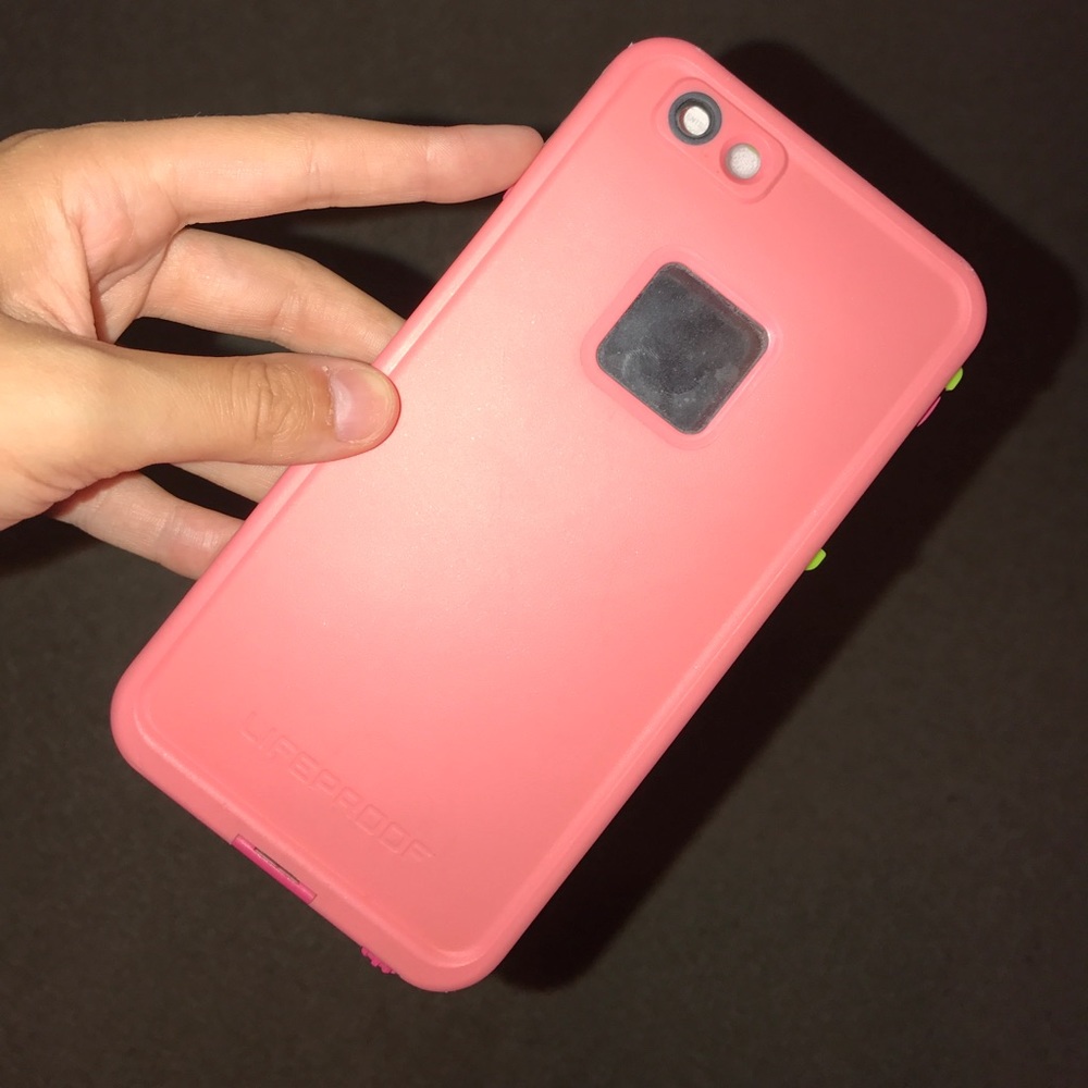 iPhone 6 Plus life proof case