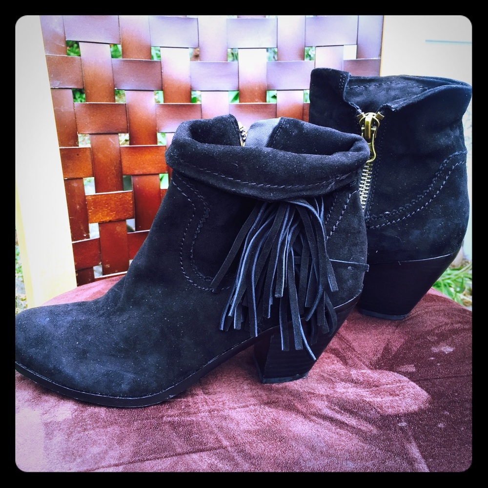 Sam Edelman ankle boot, pure suede.