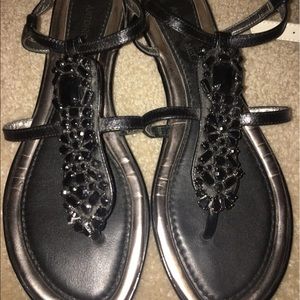 Antonio Melani Flats