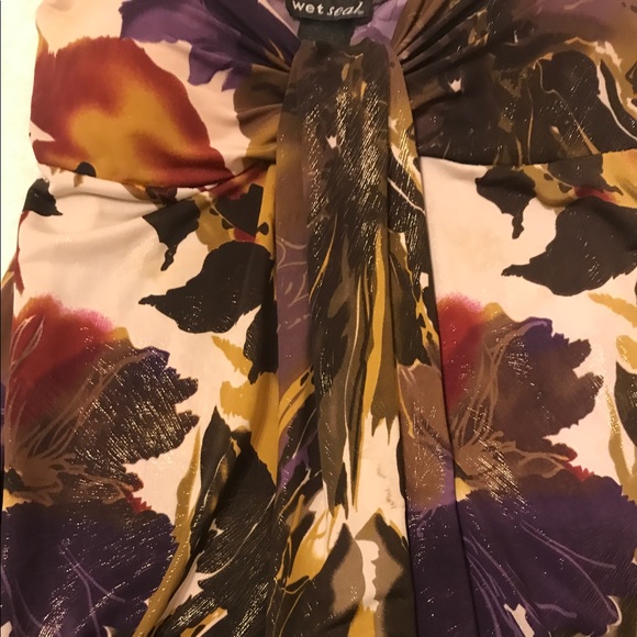 Wet seal chain link tank top - Picture 2 of 4