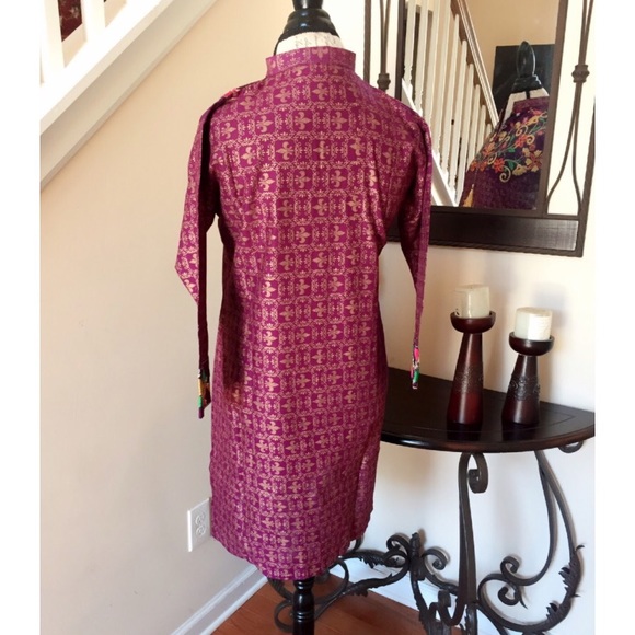 Purple Magenta Embroidered Tunic Top Blouse - Picture 2 of 7