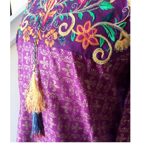 Purple Magenta Embroidered Tunic Top Blouse - Picture 4 of 7