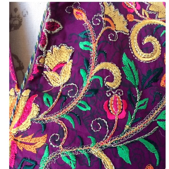 Purple Magenta Embroidered Tunic Top Blouse - Picture 5 of 7