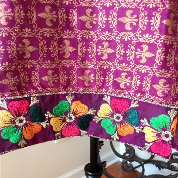 Purple Magenta Embroidered Tunic Top Blouse - Picture 7 of 7