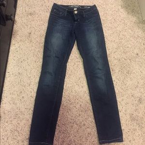 Skin tight refuge leggings