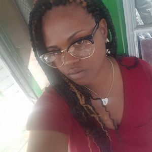 Meet your Posher, Jenee