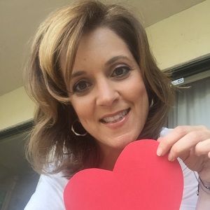 Meet your Posher, Lori