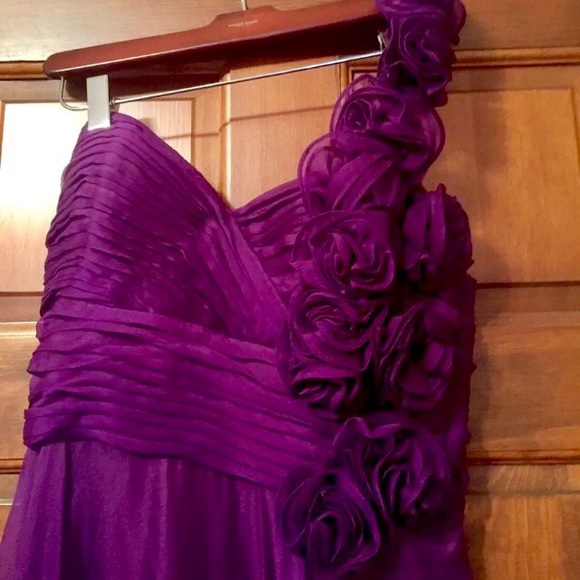 JS Collections Gown, size 8 - Picture 3 of 4