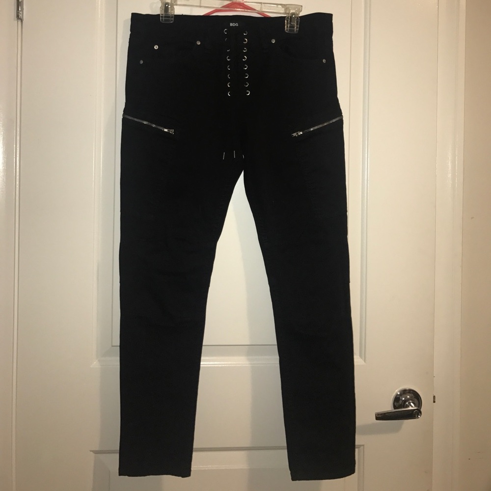 Brand-new with tags still urban outfitters jeans!