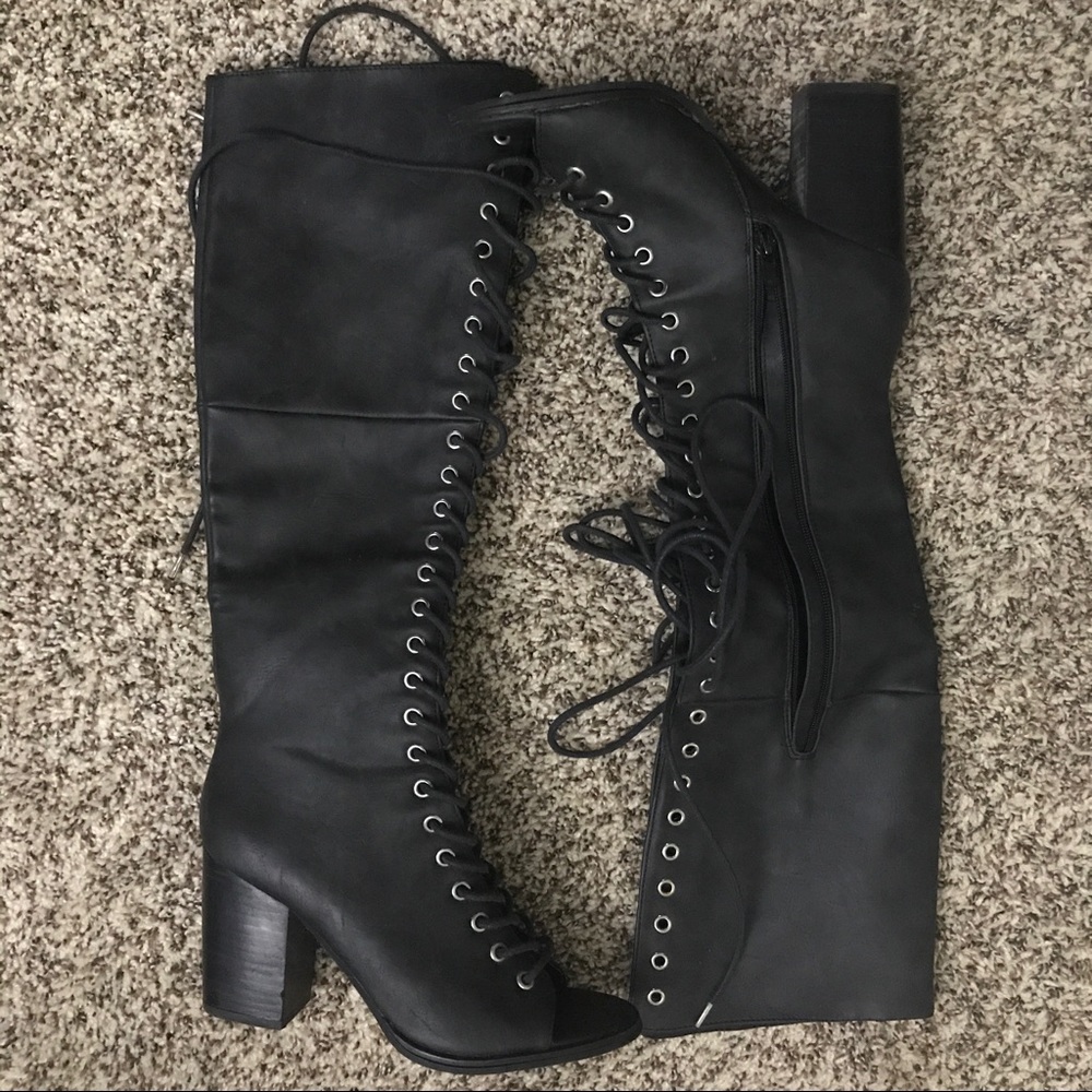 FOREVER 21 Knee High boots 👍🏻