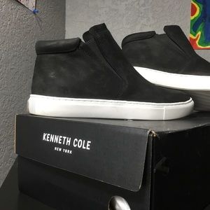 LIKE NEW! Kenneth Cole Kalvin shoes OFFERS WELCOME