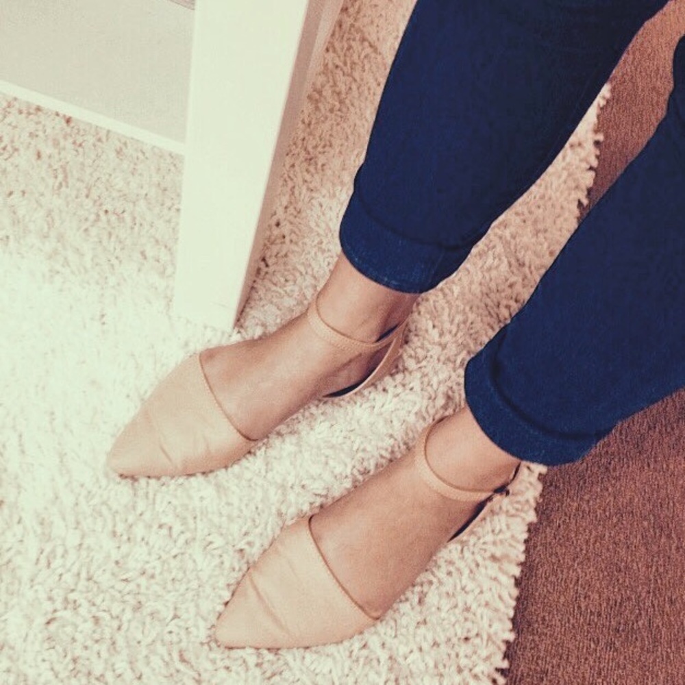 Nude Pointed Sandals