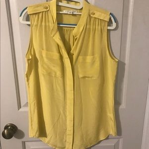 Sleeveless button down