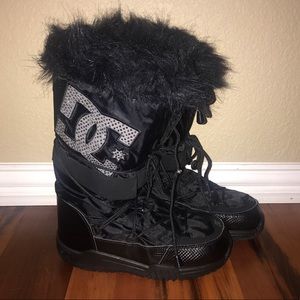 DC Furry Black Snow Boots