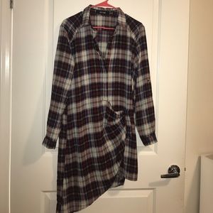 Super cute flannel wrap dress♥️