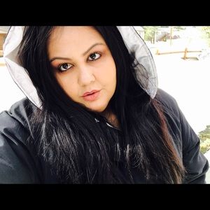 Meet your Posher, Marina