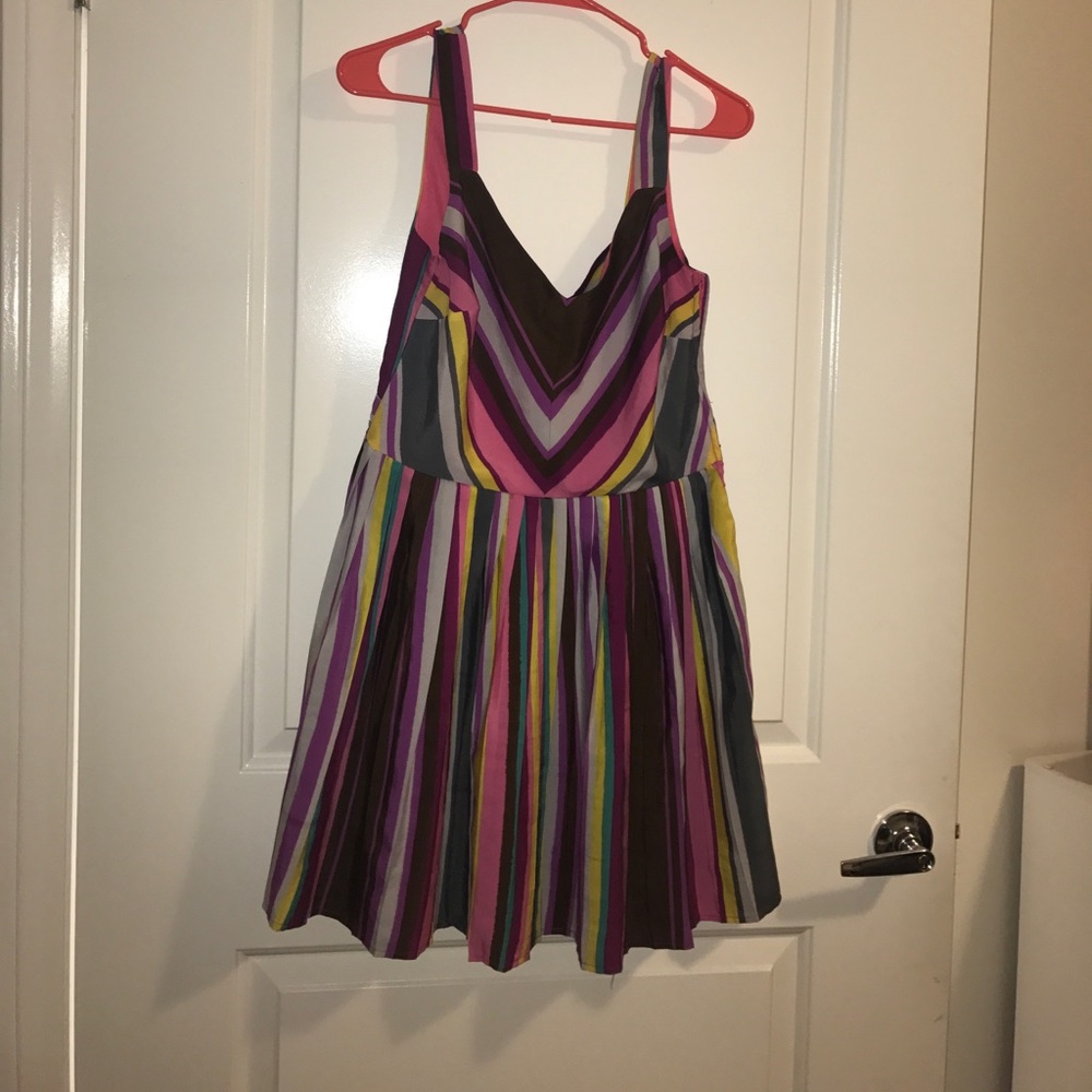 Only worn once for Easter this year cute dress!!