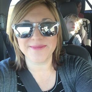 Meet your Posher, Lisa