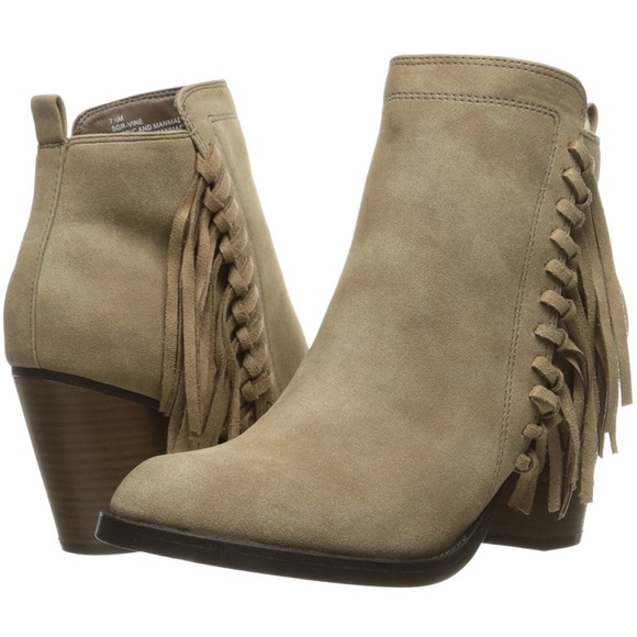 Distressed Side Fringe Boho Chic Ankle Booties - Picture 3 of 6