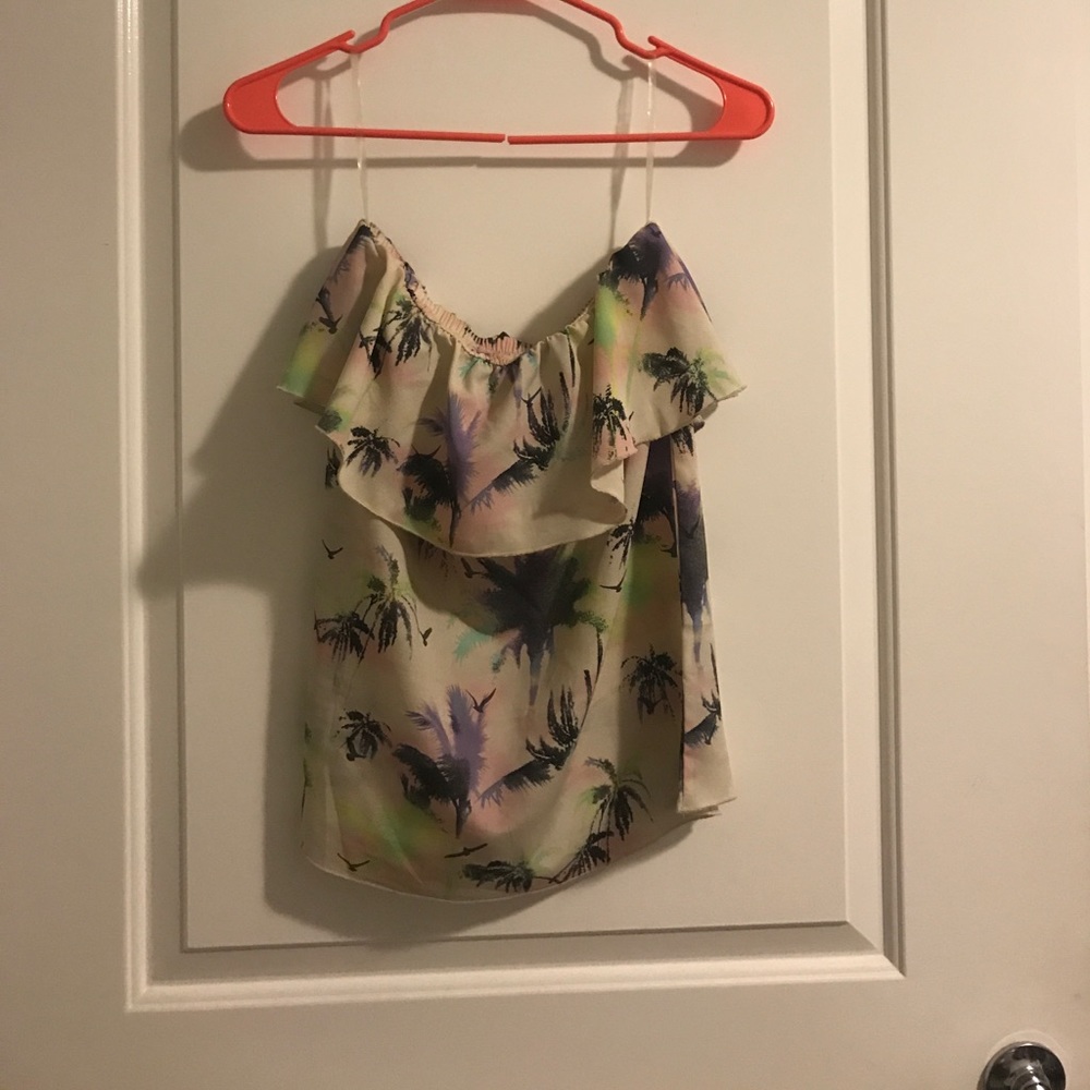 Great summer time strapless top♥️♥️♥️